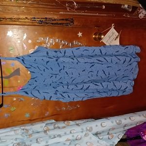 Old navy beautiful  feather baby blue dress size xxl